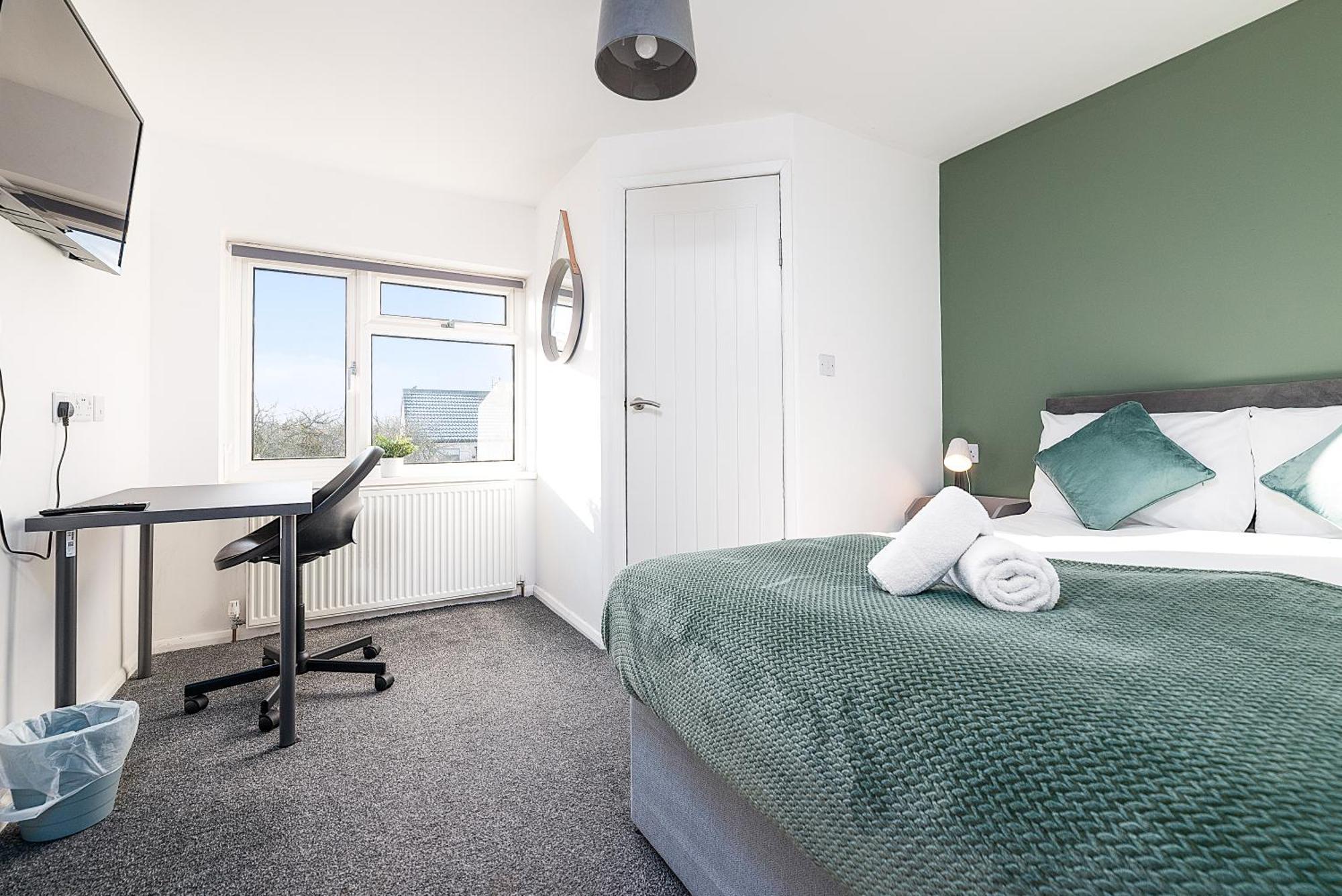 Spacious 4-bed, 4-bath Near Centre Casa vacanze Derby